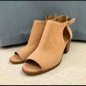 Lucky Beige Leather Peep-Toe Booties
